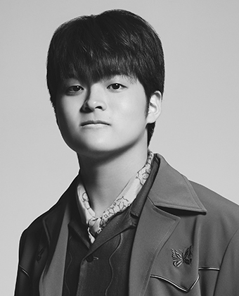 長谷川雄一